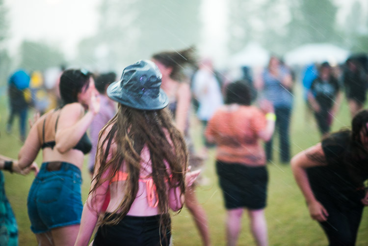 Others don&rsquo;t let the rain stop them from enjoying one final dance.